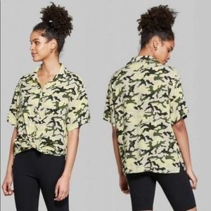 Wild Fable Camo Button Down Tie Front Top (M)